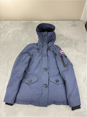 Canada Goose Women's Size XS Blue Montebello Parka Jacket 2530JL Japanese Fit
